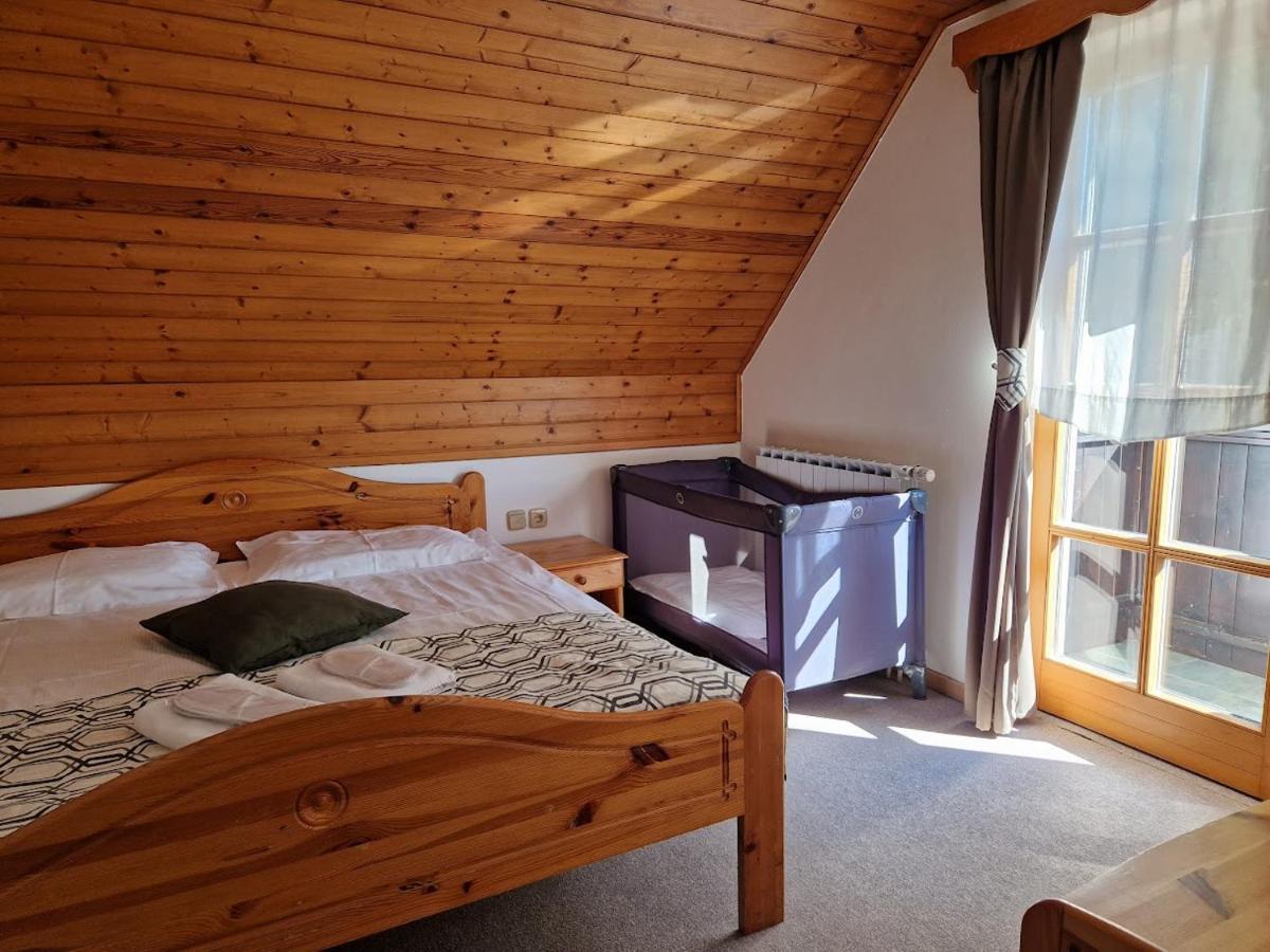Guesthouse Jelenov Greben Подчетртек Экстерьер фото